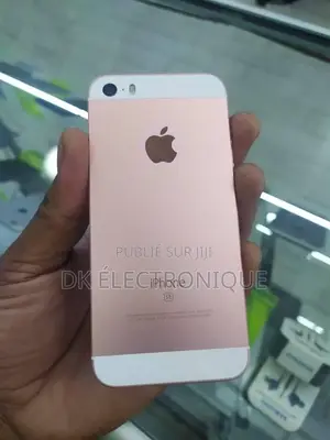 Apple iPhone SE 128 GB Rose