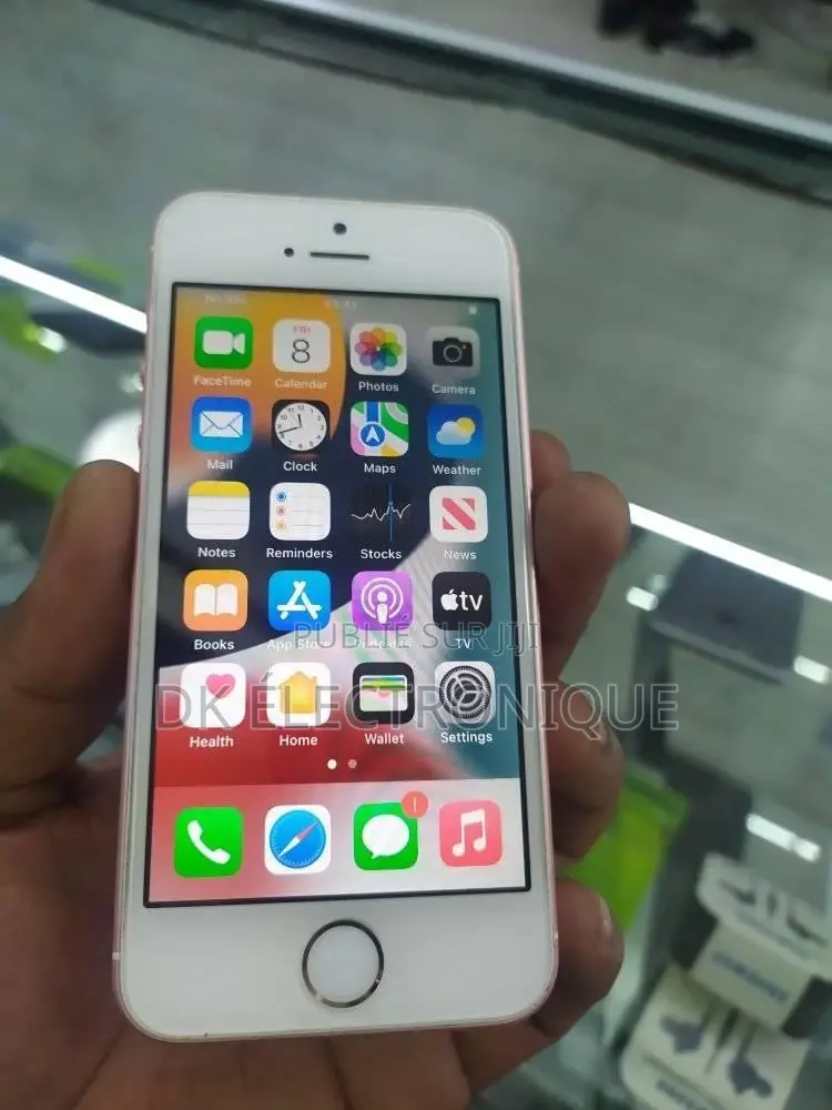 Apple iPhone SE 128 GB Rose