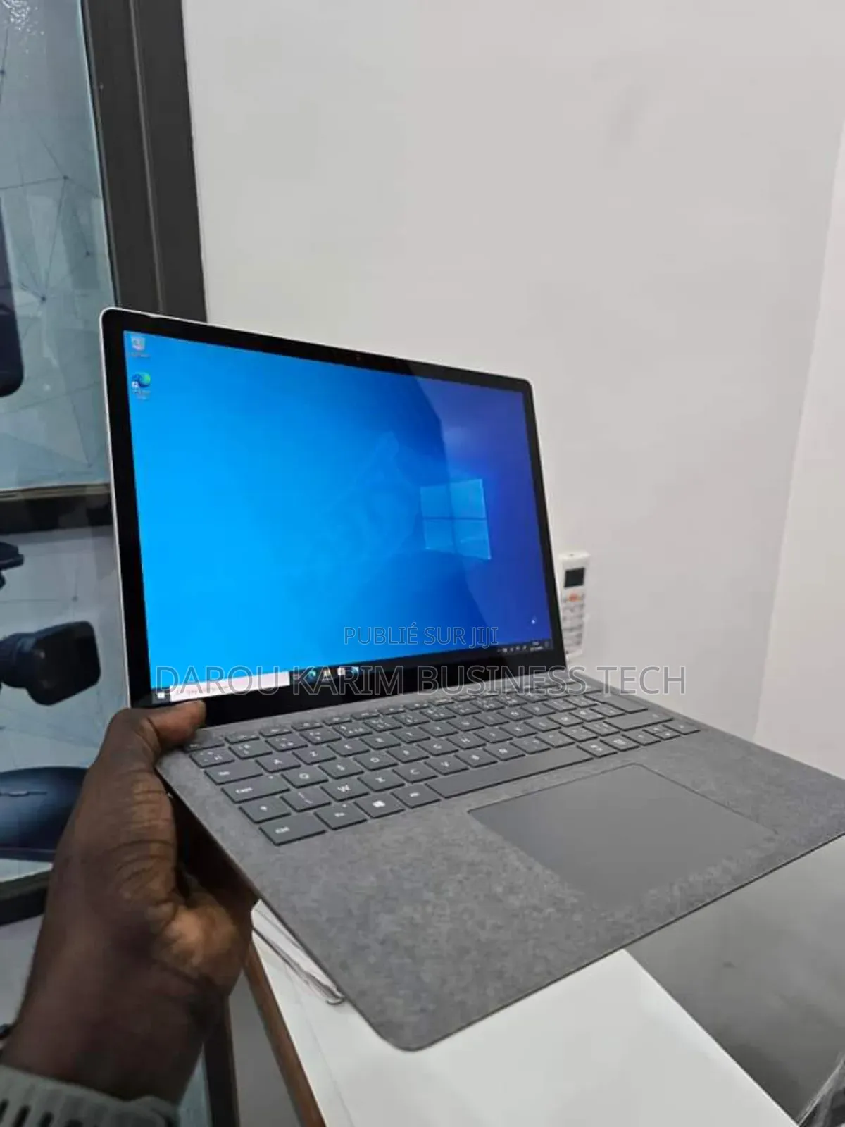 New Microsoft Surface Laptop 3 8GB Intel Core I5 SSD 256GB