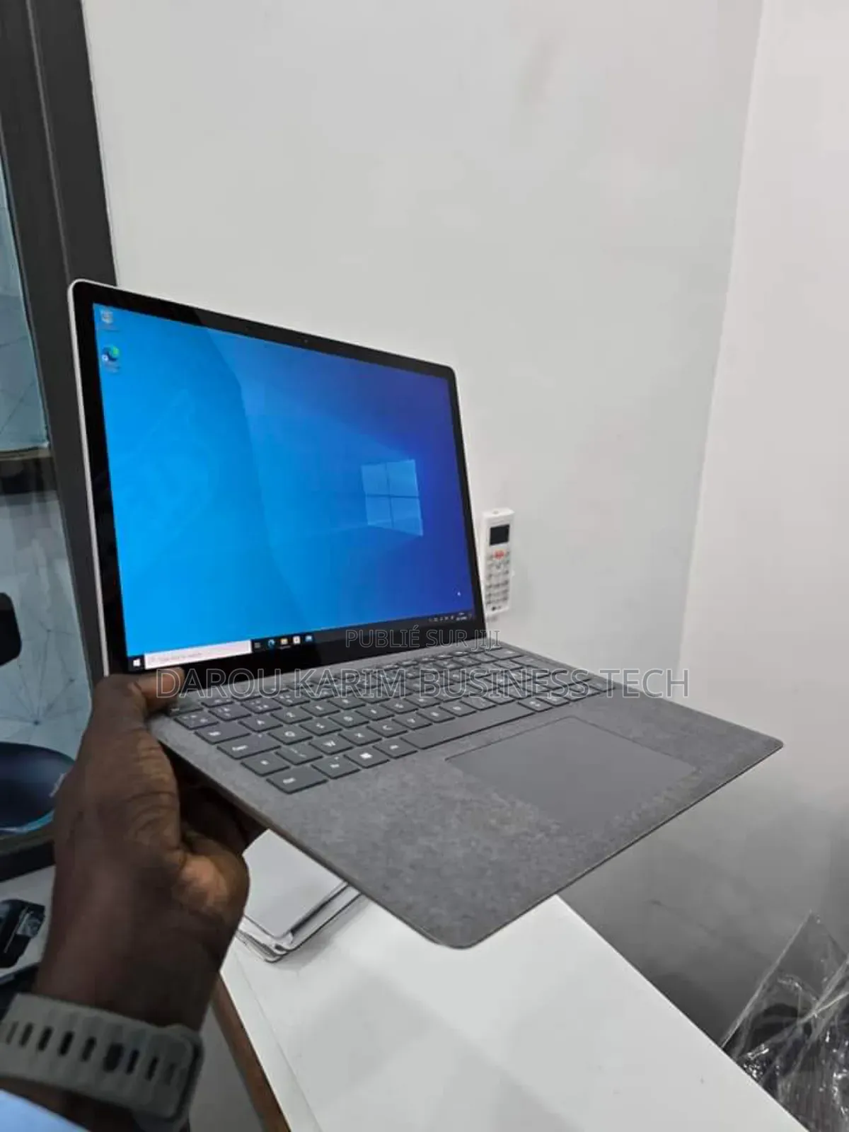 New Microsoft Surface Laptop 3 8GB Intel Core I5 SSD 256GB