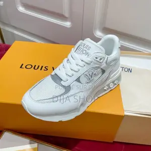 Photo - Disponible Original Louis Vuitton Run Away White Sneakers