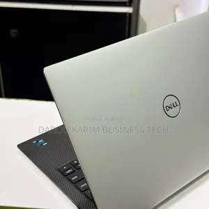 New Dell Inspiron 16 5620 8GB AMD Ryzen 5 SSD 512GB