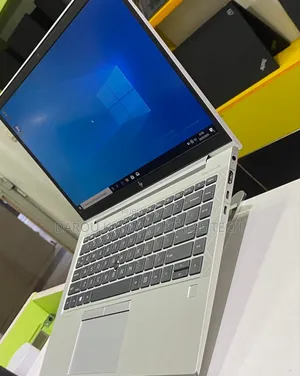 New Ordinateur Portable HP EliteBook MT42 16GB AMD Ryzen 3 SSD 512GB