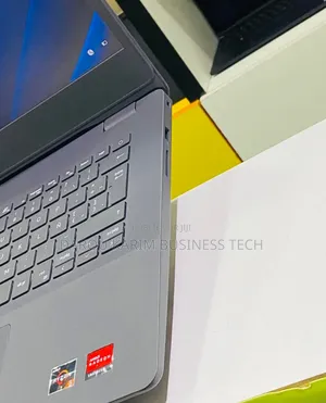 New Ordinateur Portable Dell Vostro 3400 8GB AMD Ryzen 5 SSD 256GB