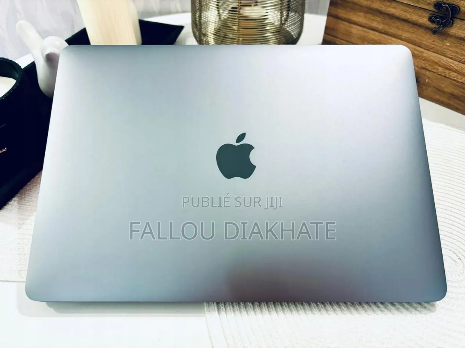 New Ordinateur Portable Pomme MacBook 8GB Intel Core I5 SSD 256GB