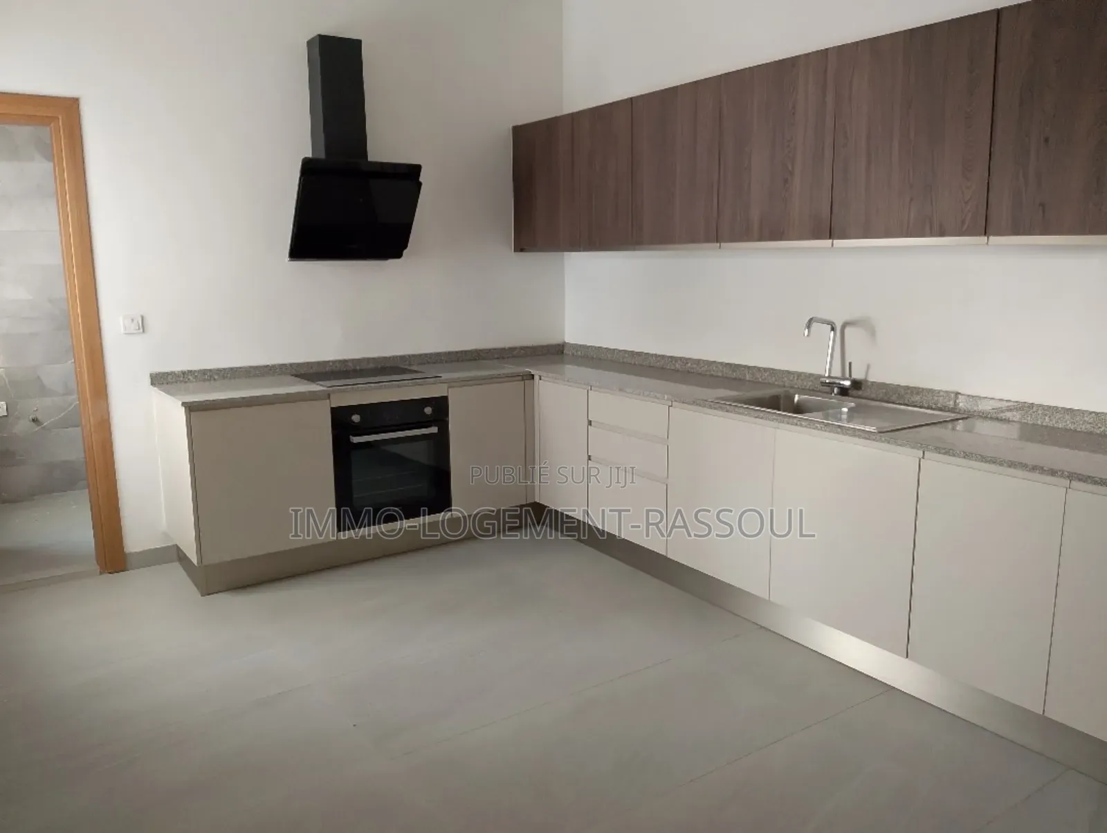 5chbre Appartement dans , Almadies à Louer