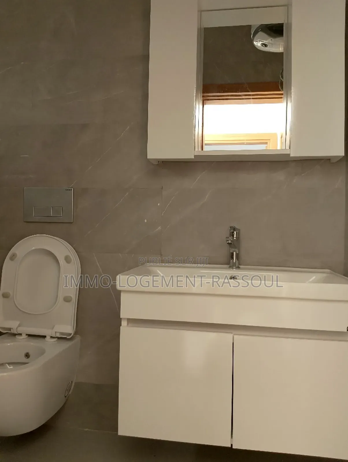 5chbre Appartement dans , Almadies à Louer