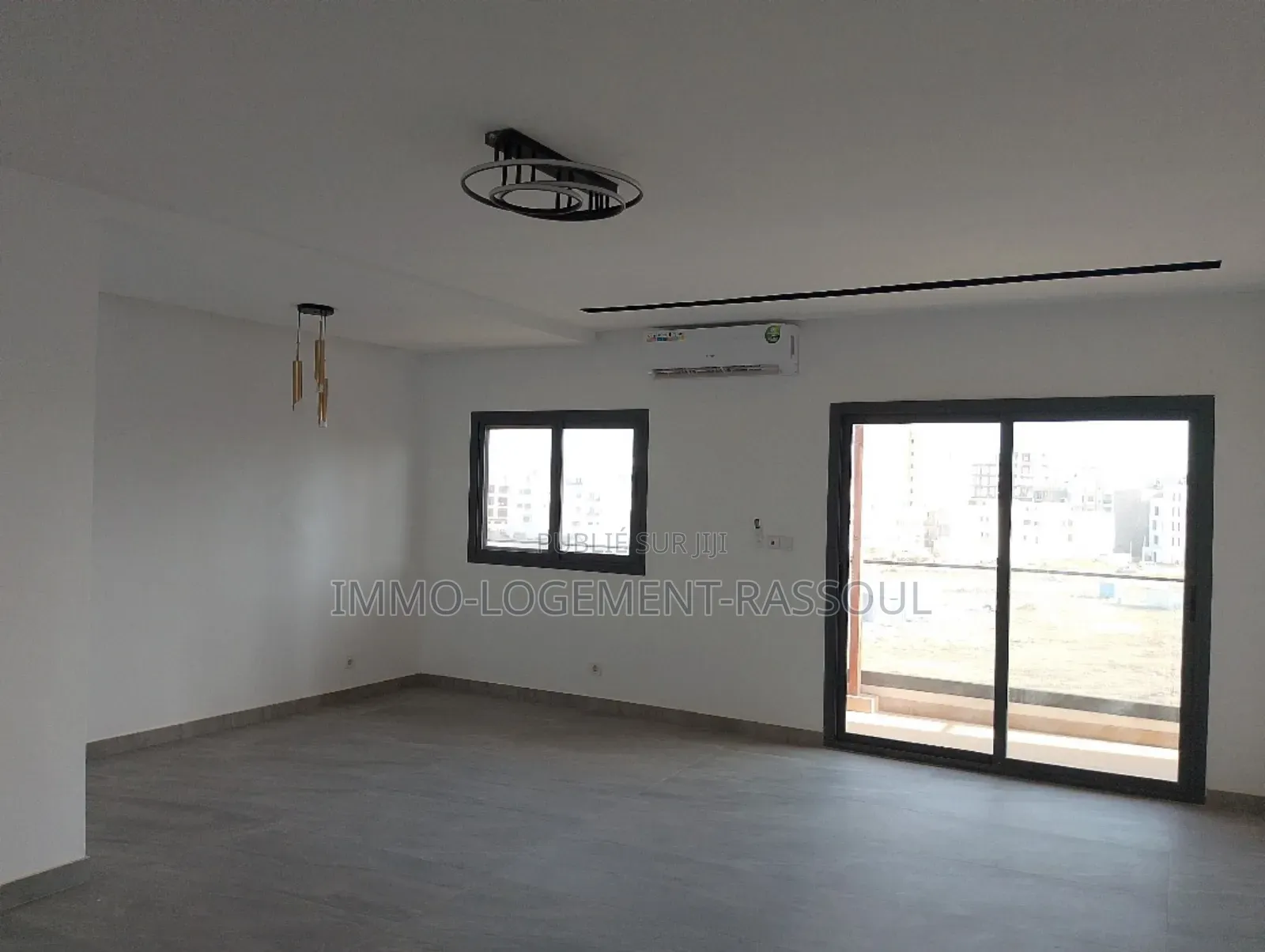 5chbre Appartement dans , Almadies à Louer