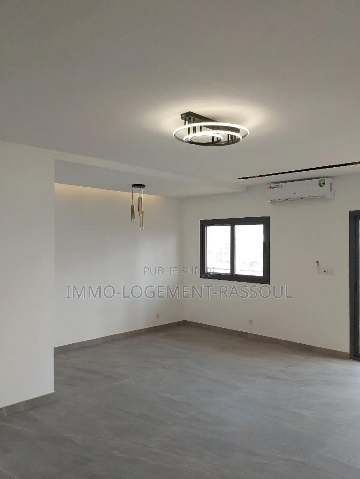 5chbre Appartement dans , Almadies à Louer
