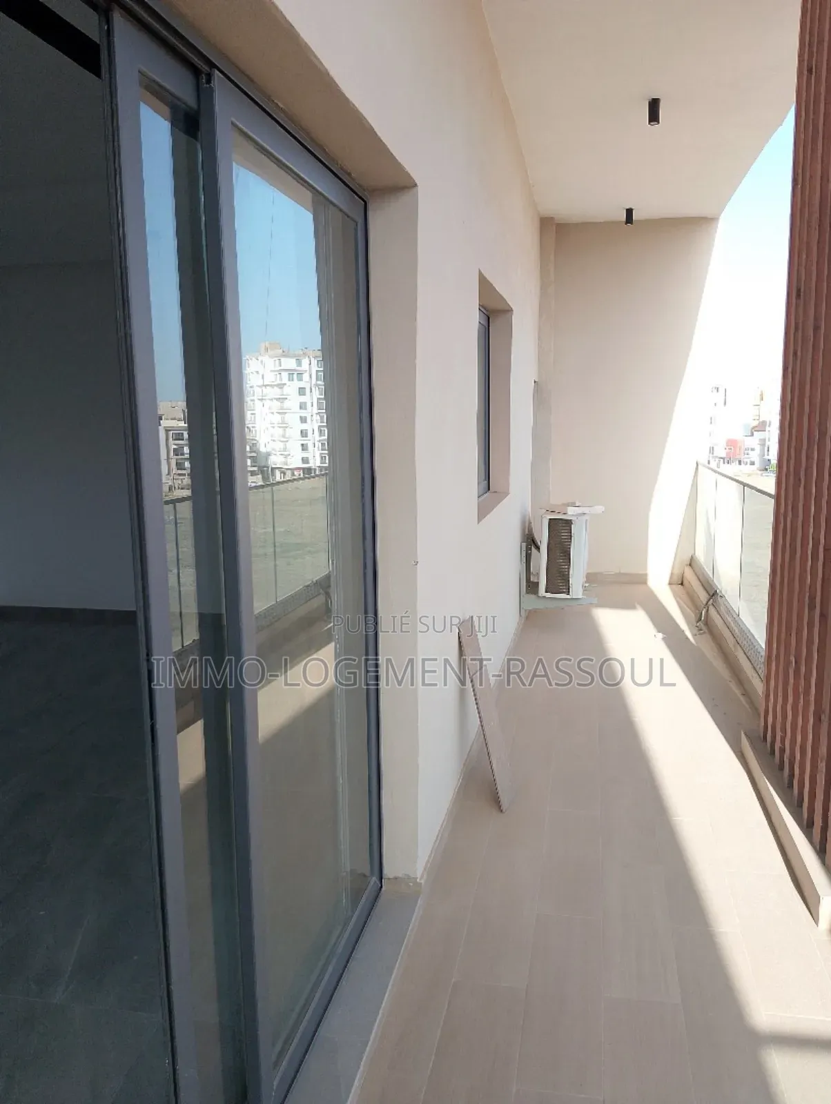 5chbre Appartement dans , Almadies à Louer