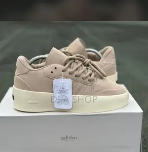 Photo - Adidas Fear of God AuthenticDisponible: 40-41-42-43-44-45