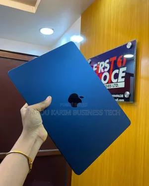 New Apple MacBook Air 2022 M2 8GB Apple M2 SSD 256GB