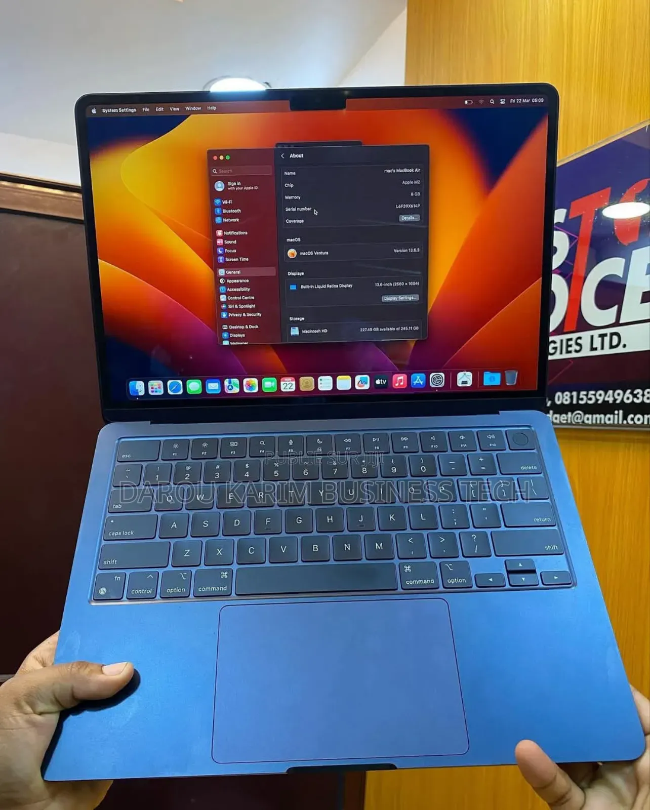 New Apple MacBook Air 2022 M2 8GB Apple M2 SSD 256GB