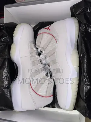 Chaussures Jordan11