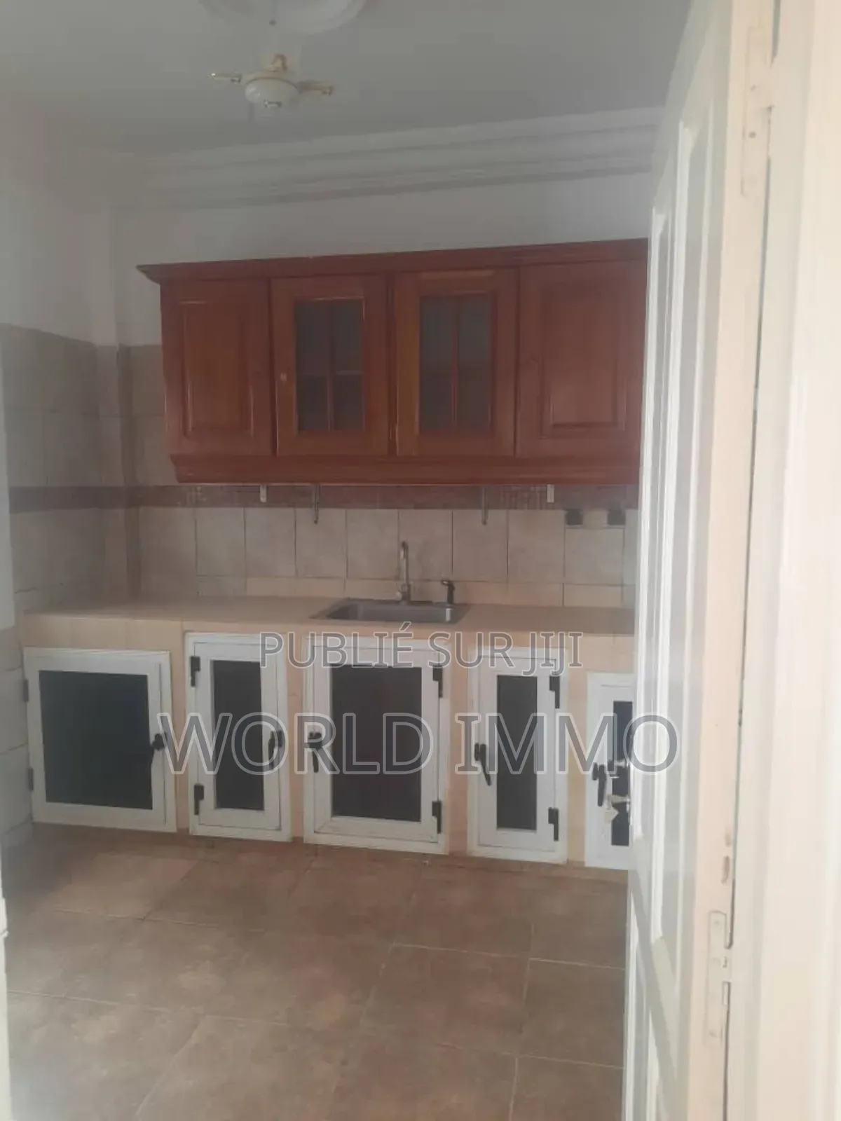 4chbre Villa dans Lavilla, Yoff à Louer