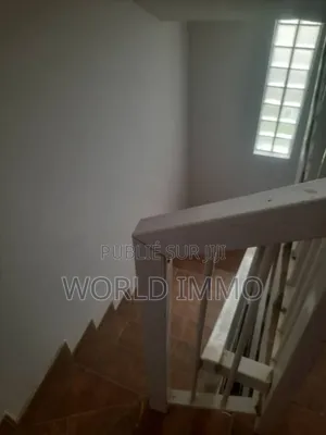 4chbre Villa dans Lavilla, Yoff à Louer