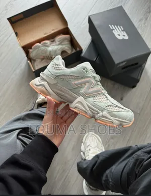 New Balance 9060