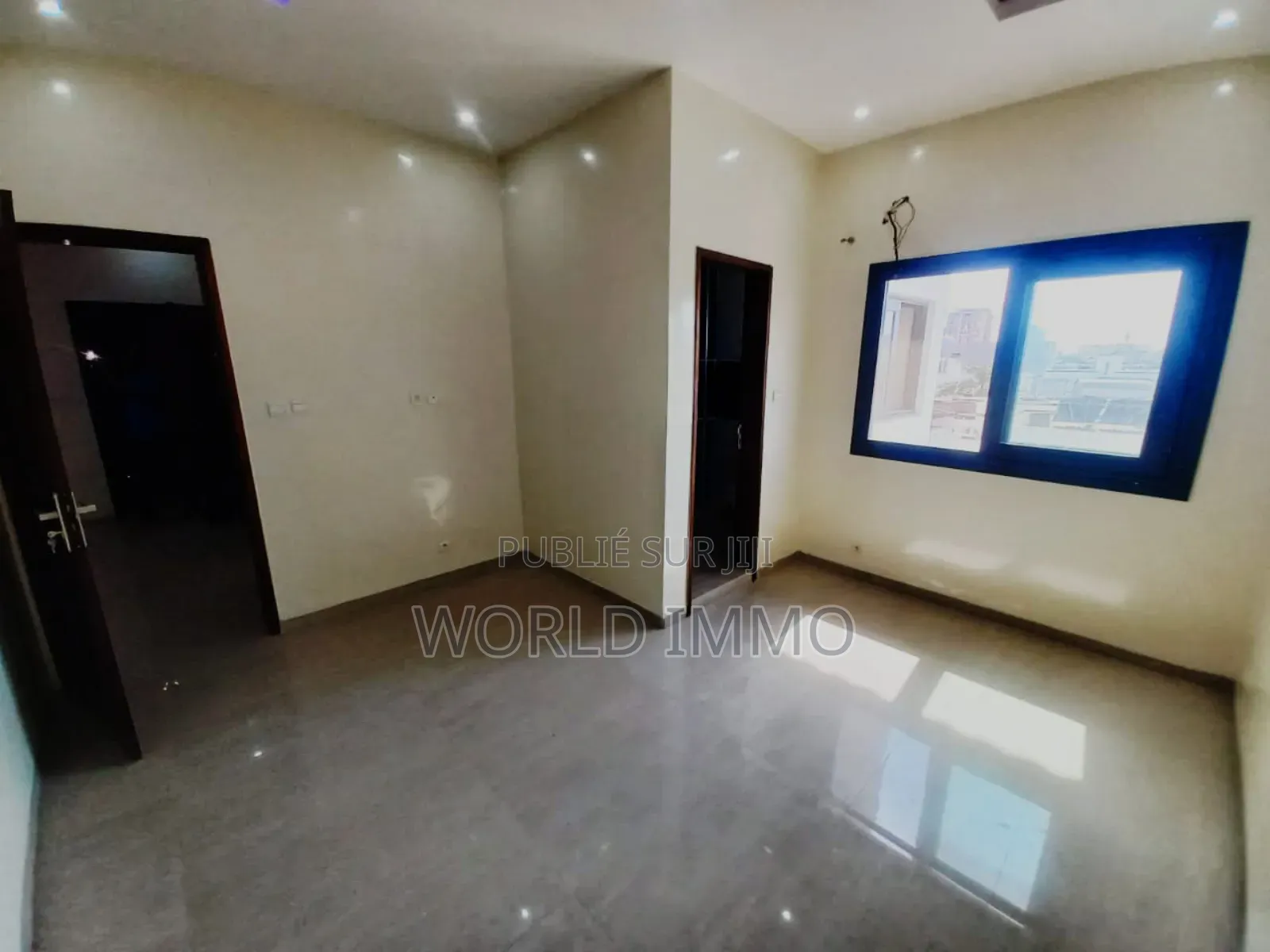 3chbre Appartement dans Le Para, Almadies à Louer