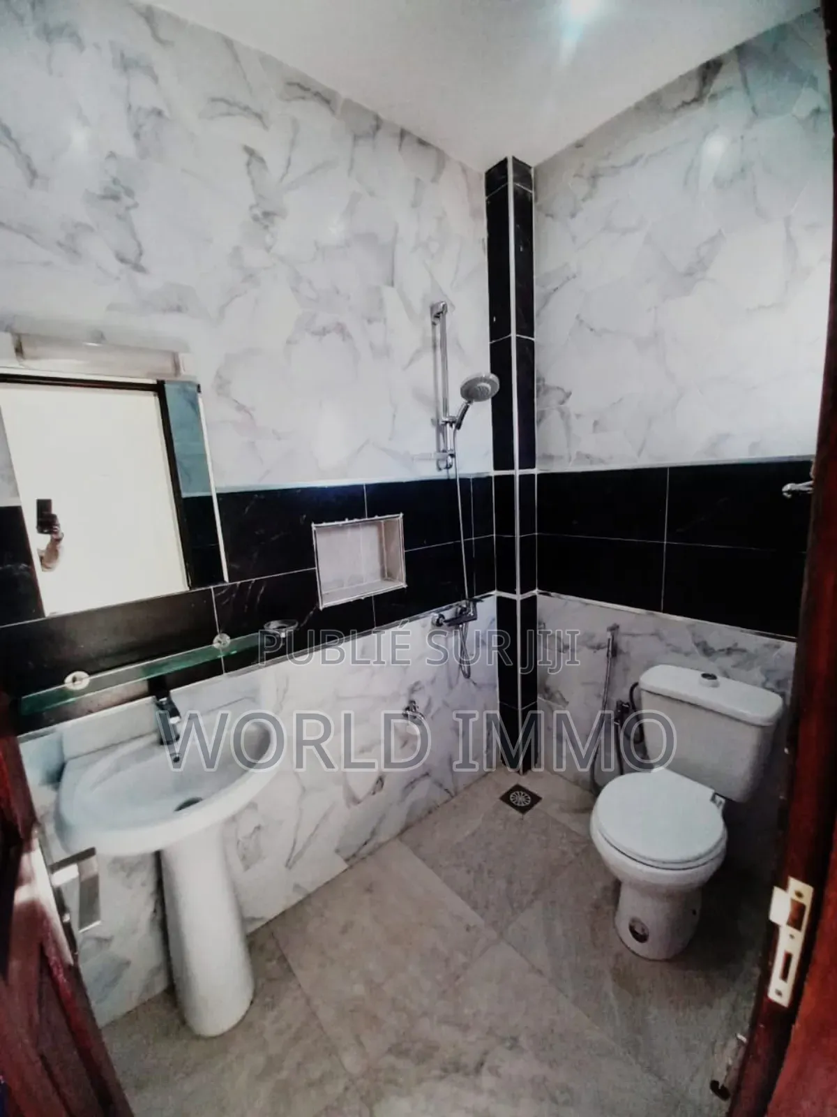 3chbre Appartement dans Le Para, Almadies à Louer