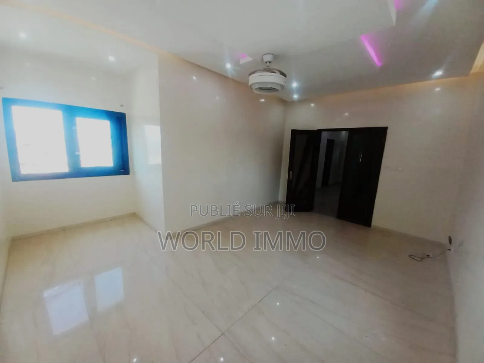 3chbre Appartement dans Le Para, Almadies à Louer