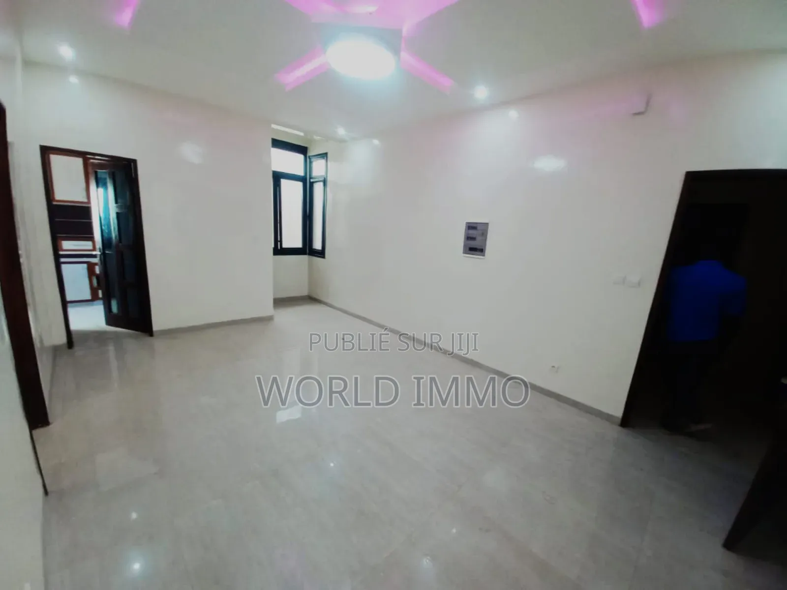 3chbre Appartement dans Le Para, Almadies à Louer