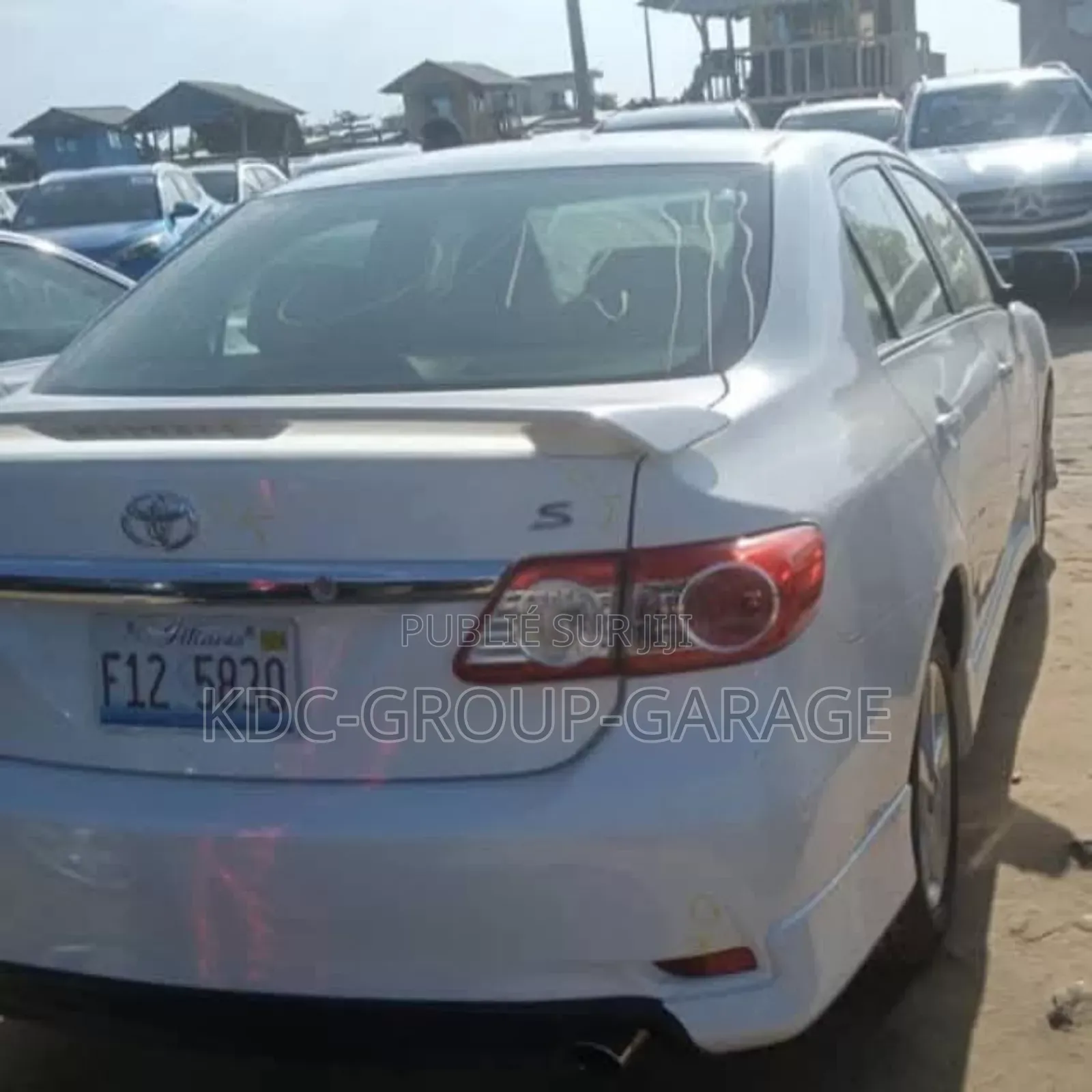 Toyota Corolla 2012 Blanc cassé