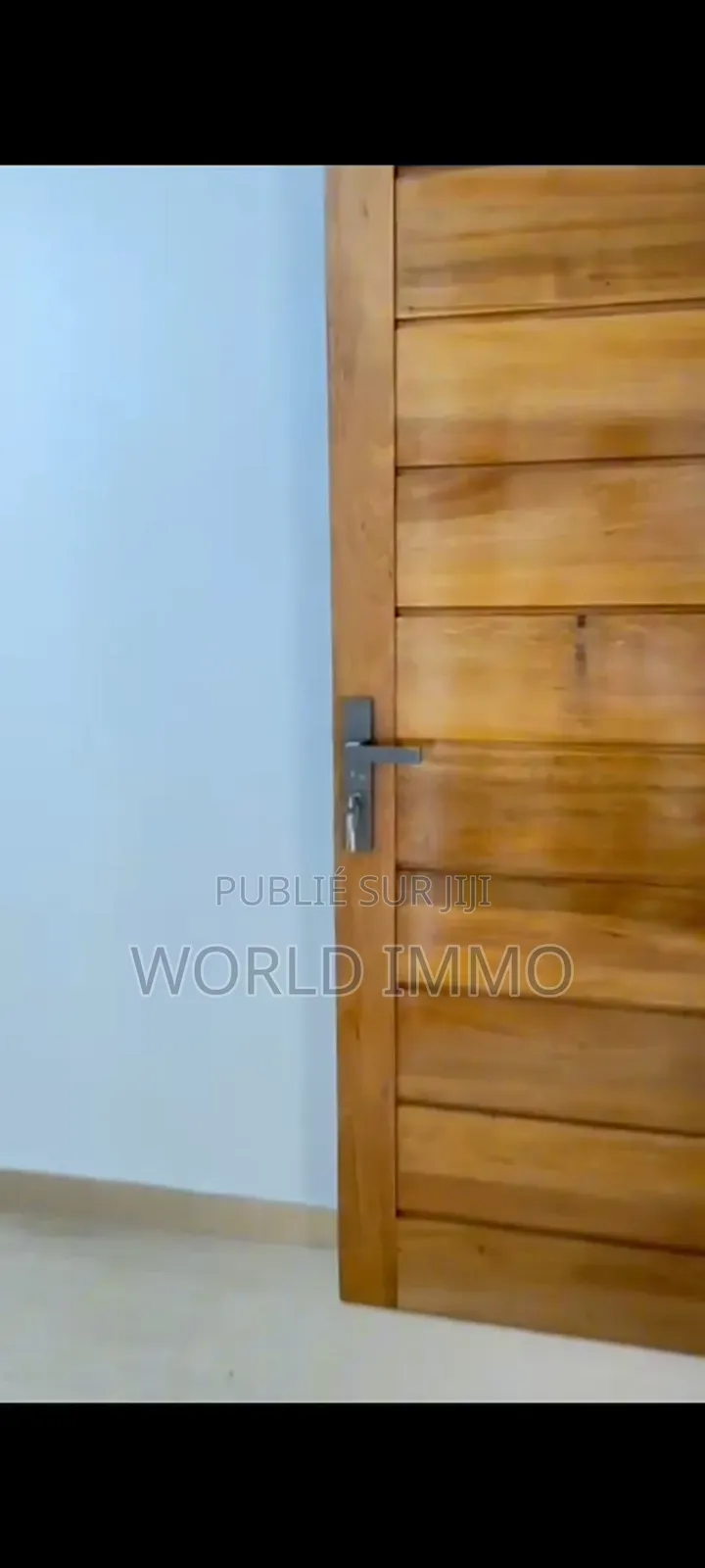 2chbre Appartement dans L'Immeuble, Yoff à Louer