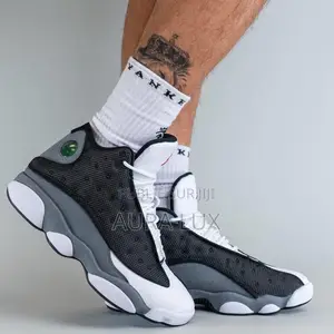 Original Jordan 13 Retour Disponible Avec Box