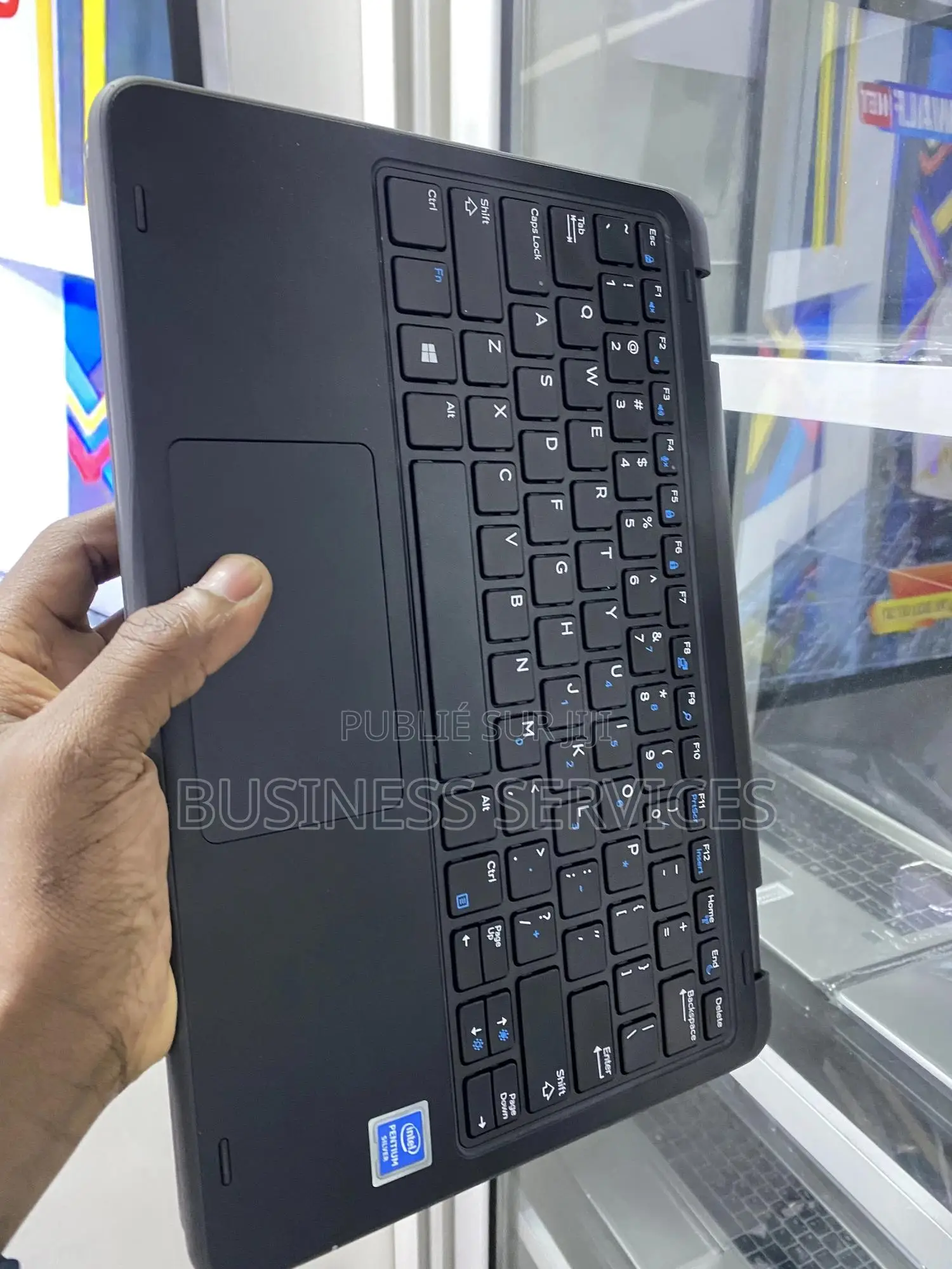 New Dell Latitude 3189 8GB Intel Core 2 Duo SSD 128GB