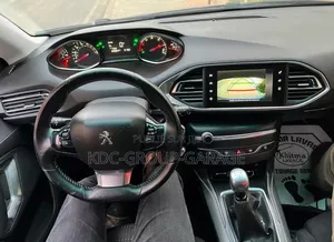 PEUGEOT 308 2015 Noir Mat