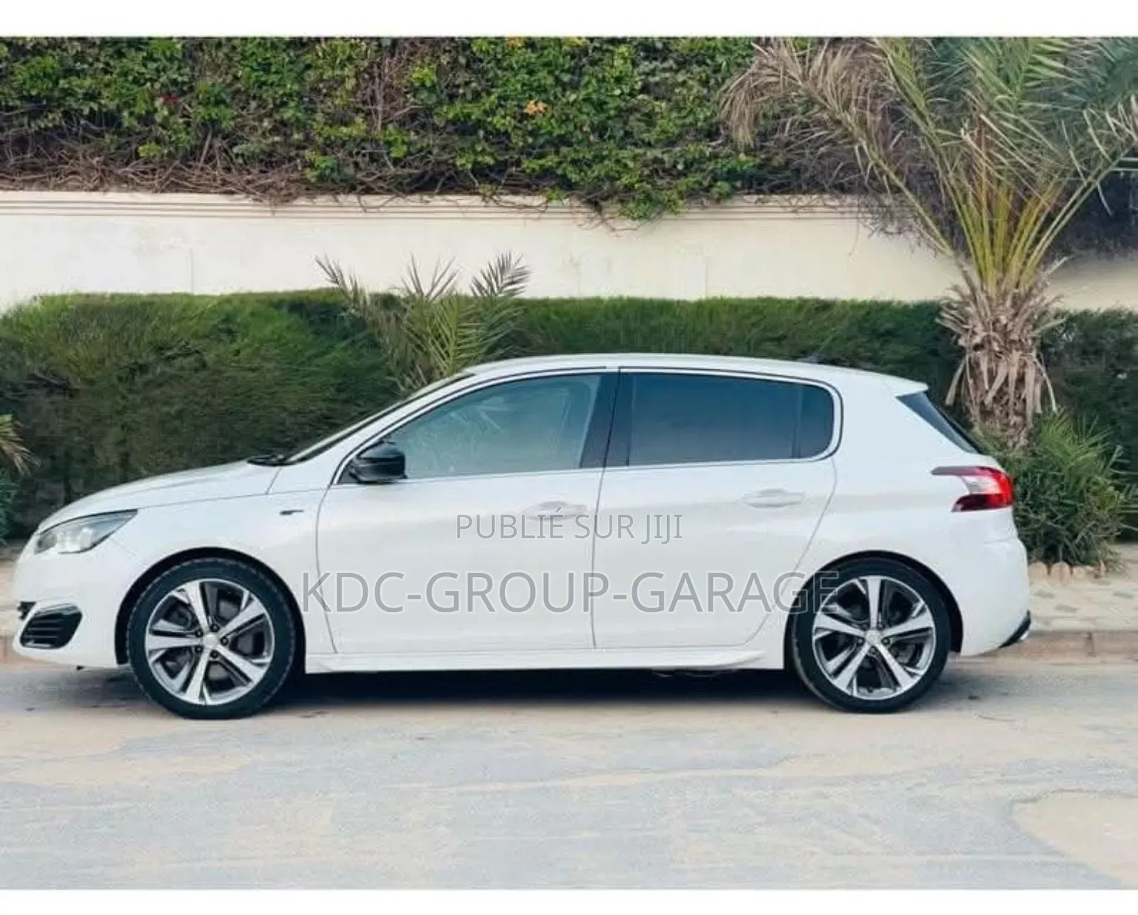 PEUGEOT 308 2015 Blanc cassé