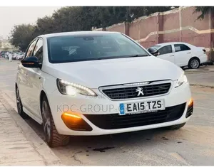PEUGEOT 308 2015 Blanc cassé