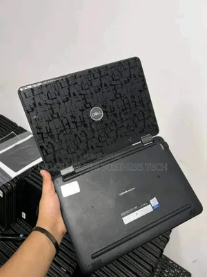 New Ordinateur Portable Dell Latitude 3189 4GB Intel Pentium SSD 256GB
