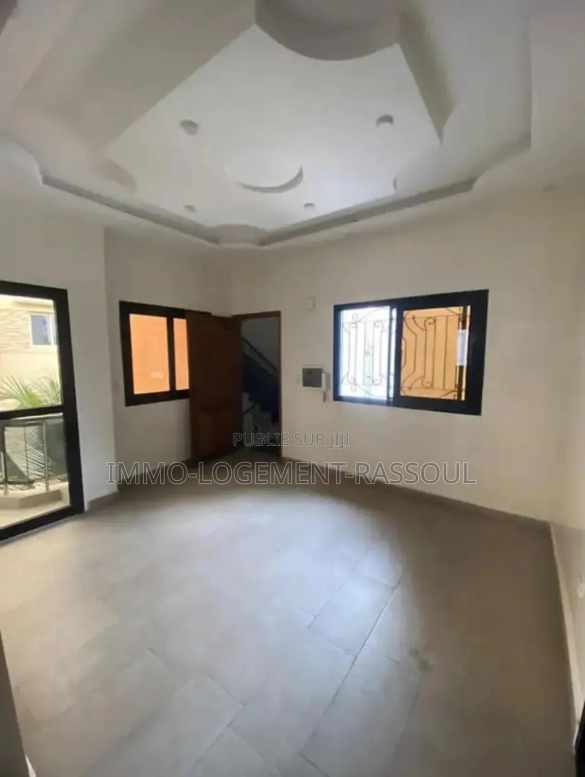 3chbre Appartement dans , Ouakam à Louer