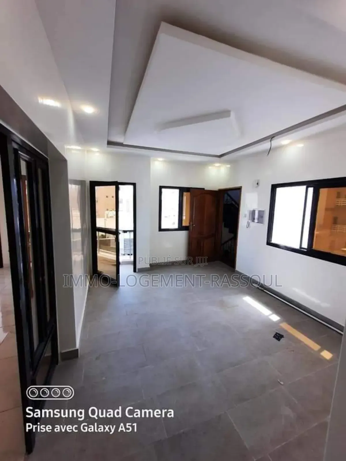 3chbre Appartement dans , Ouakam à Louer
