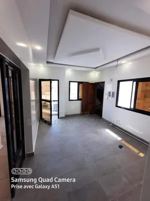 3chbre Appartement dans , Ouakam à Louer