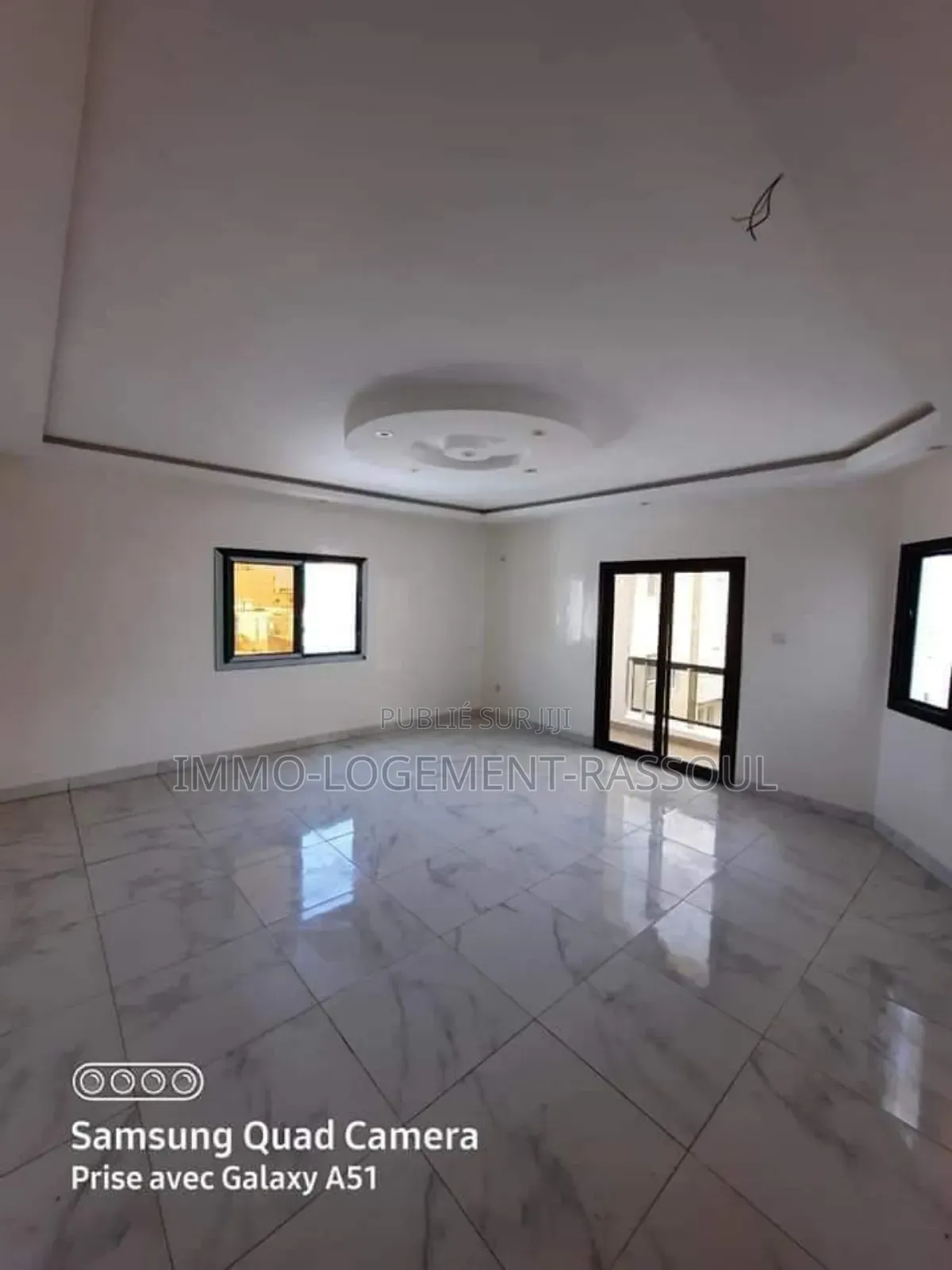3chbre Appartement dans , Ouakam à Louer
