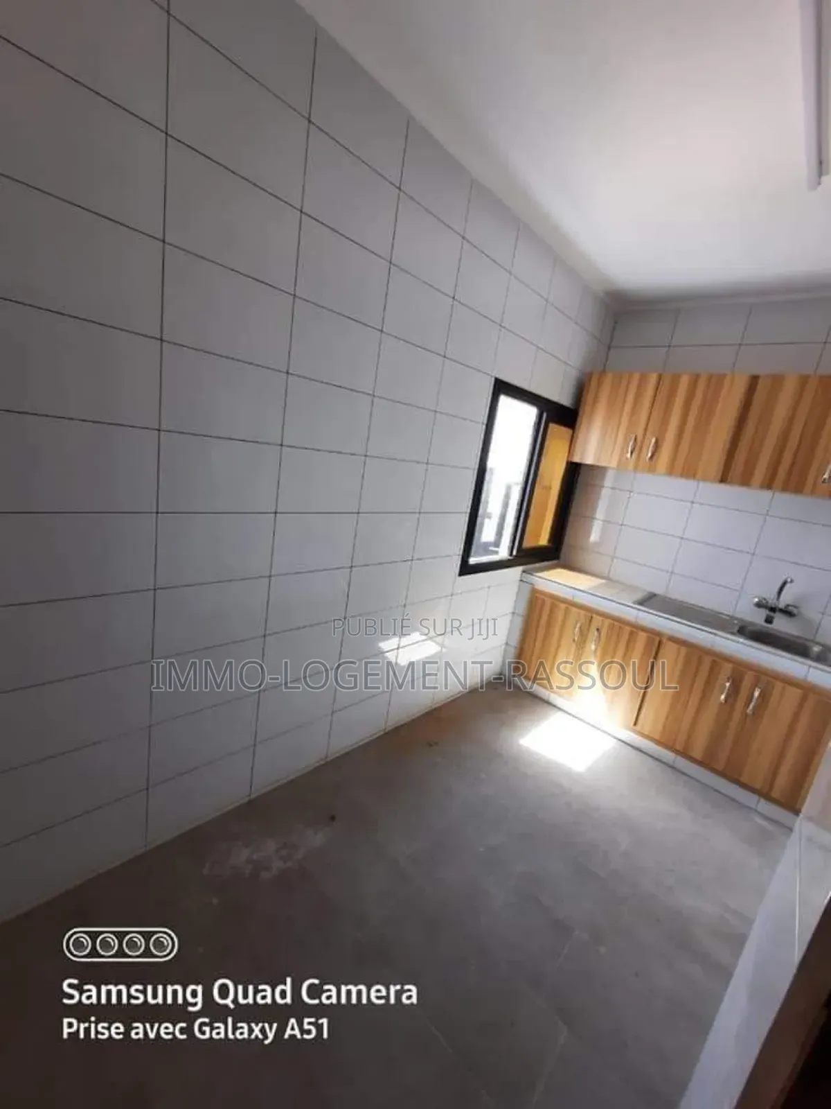 3chbre Appartement dans , Ouakam à Louer