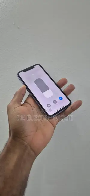 New Apple iPhone 11 128 GB Violet