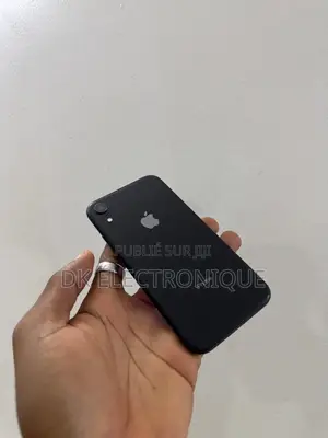 Photo - Apple iPhone XR 64 GB Noir