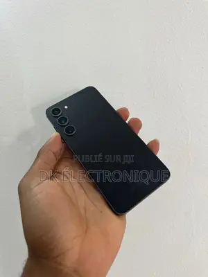 Photo - New Samsung Galaxy S23+ 256 GB Noir
