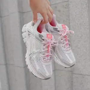 Disponible Original Nike Zoom Vomero 5 /40/41