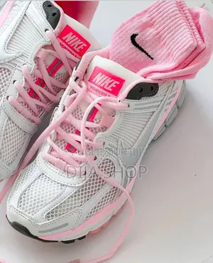 Disponible Original Nike Zoom Vomero 5 /40/41