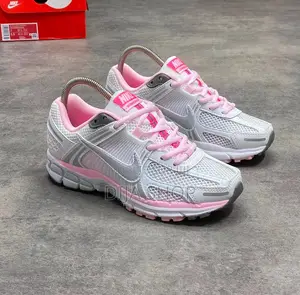 Disponible Original Nike Zoom Vomero 5 /40/41
