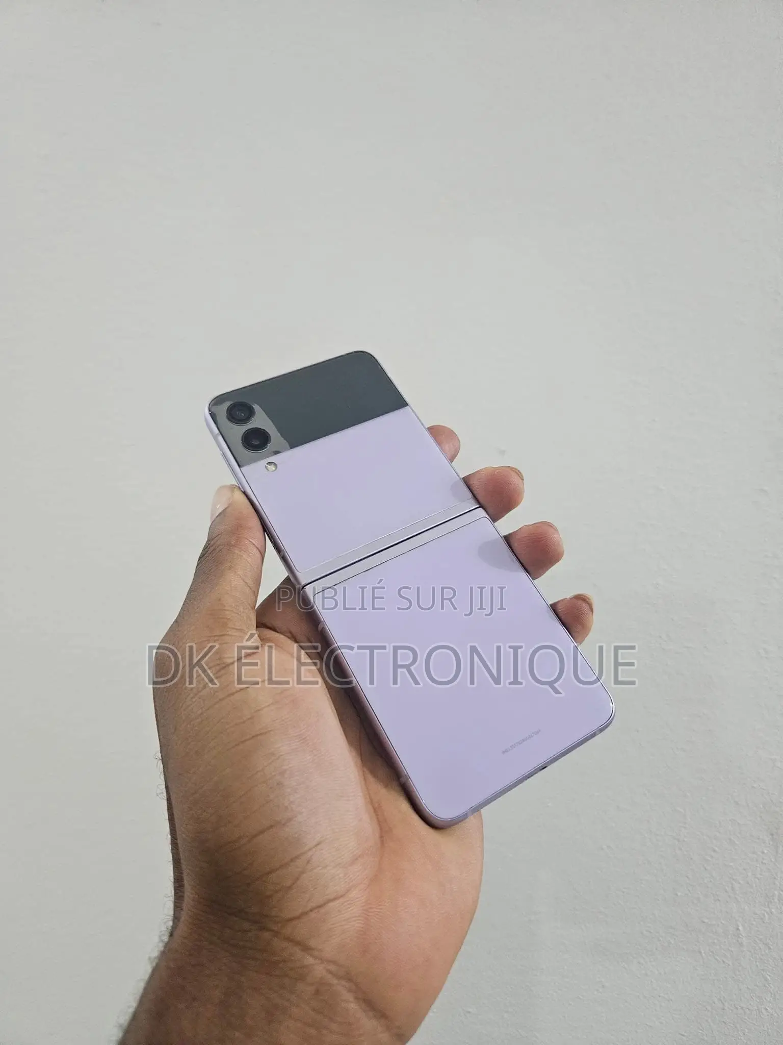 New Samsung Galaxy Z Flip 3 128 GB Violet