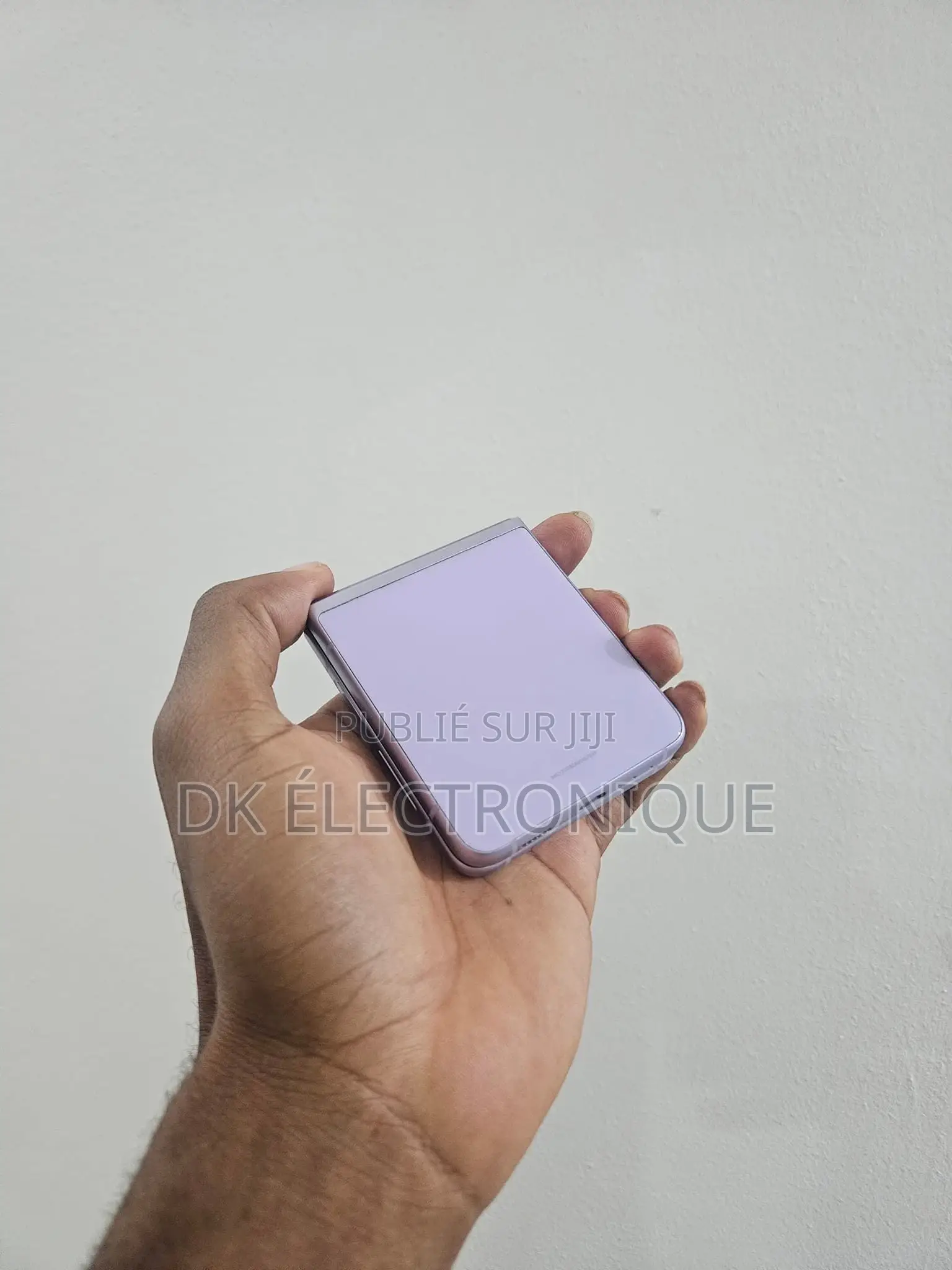 New Samsung Galaxy Z Flip 3 128 GB Violet