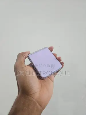 New Samsung Galaxy Z Flip 3 128 GB Violet