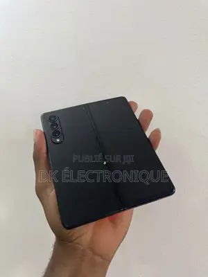 Photo - New Samsung Galaxy Z Fold 3 256 GB Black