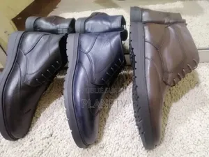 Chaussures Cuir Montante Mc