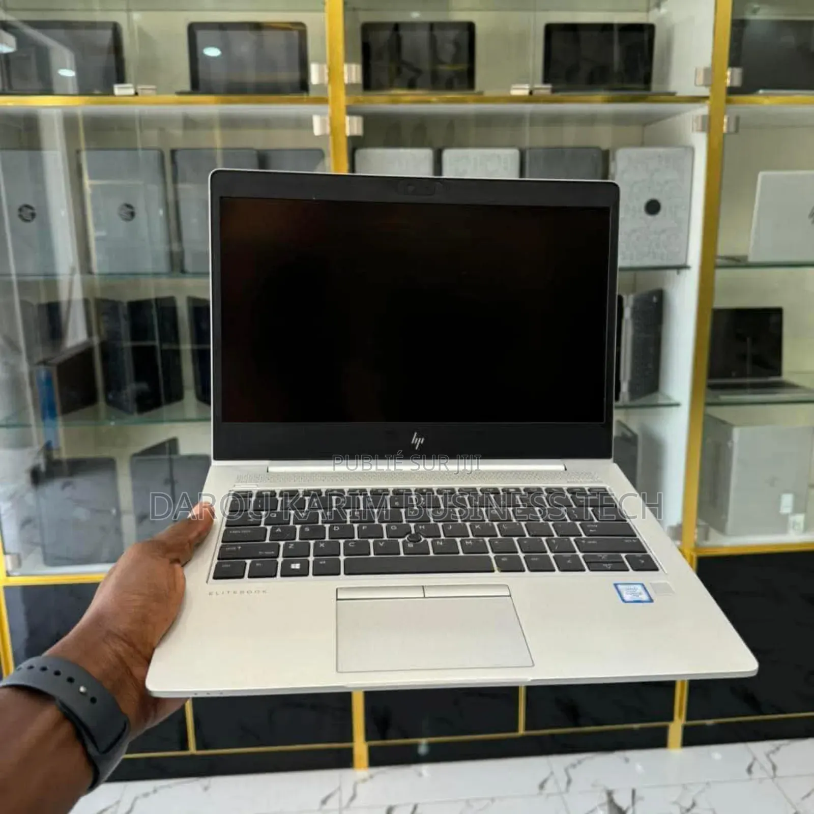 New Ordinateur Portable HP MT44 8GB AMD Ryzen 3 SSD 256GB